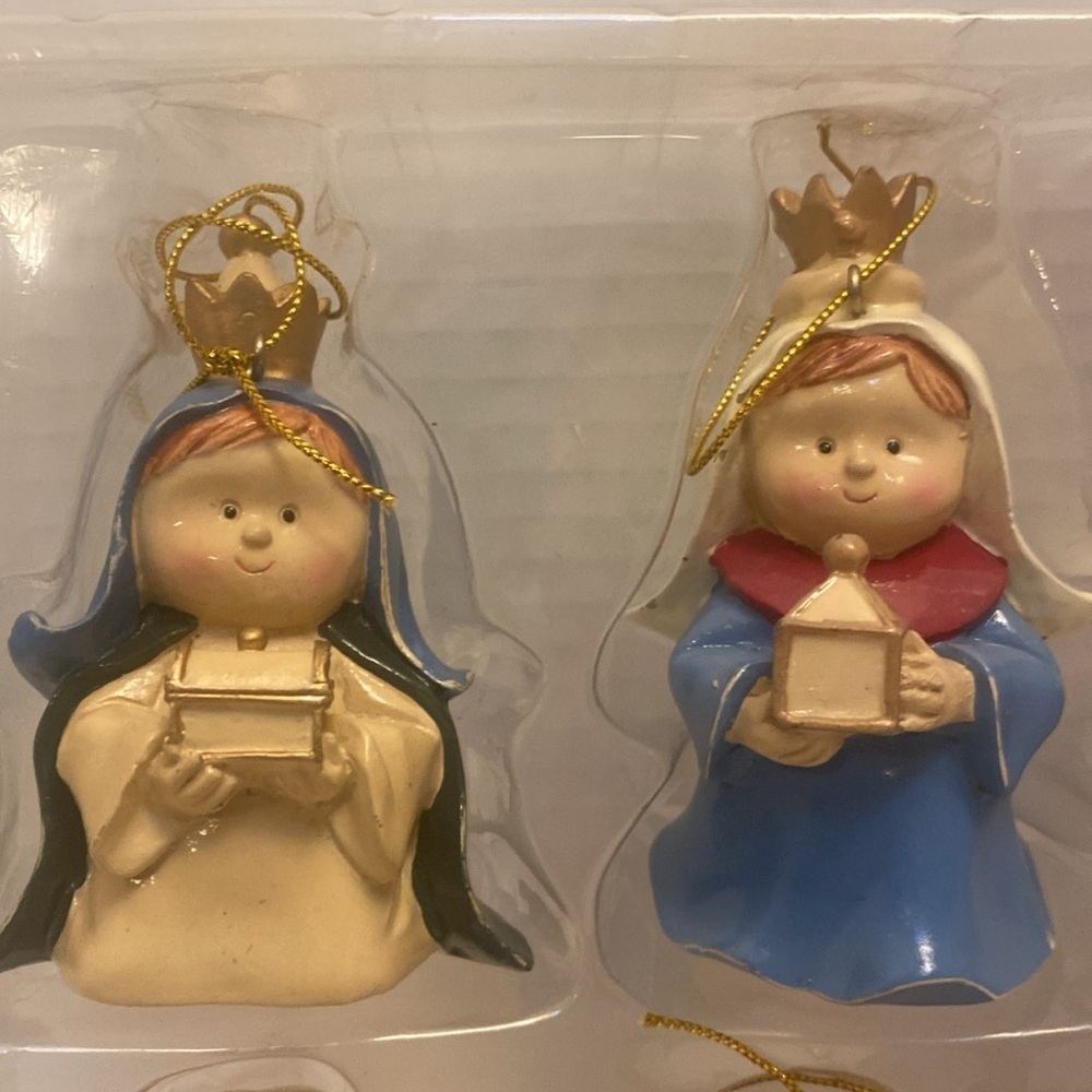 HOLIDAY LIVING 10 pc. Children's Nativity Set #111773 - Picture 5 of 13